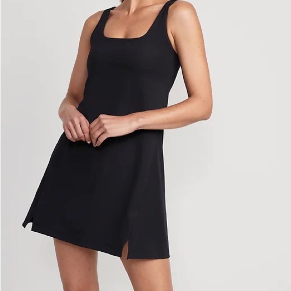 Black Old Navy Athletic Dress